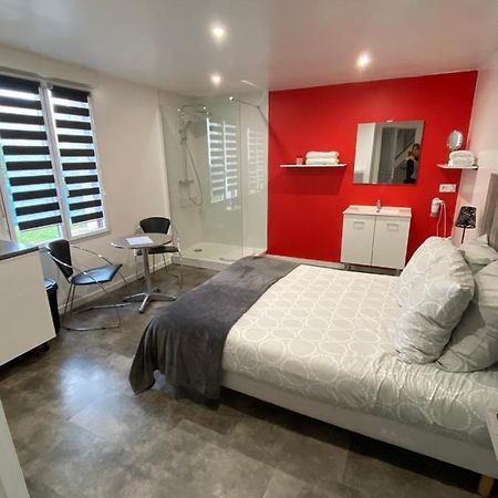 Aux Charmes 1 Bed & Breakfast Isques Luaran gambar