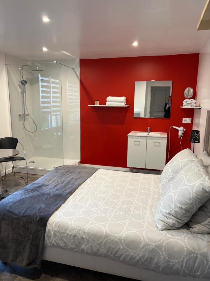 Aux Charmes 1 Bed & Breakfast Isques Luaran gambar